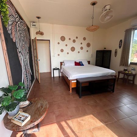 Tchin Tchin Guesthouse Koh Chang Buitenkant foto