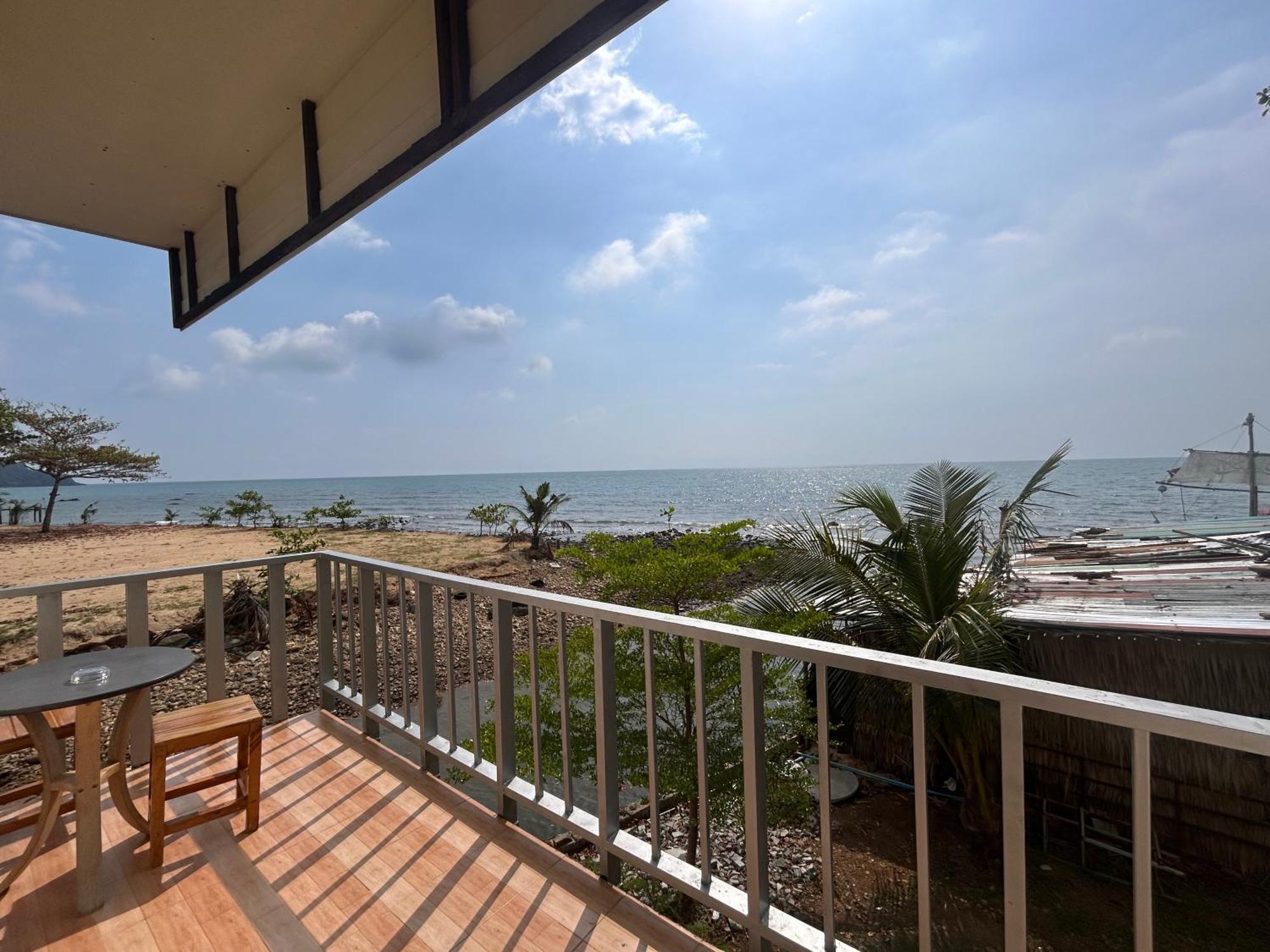Tchin Tchin Guesthouse Koh Chang Buitenkant foto