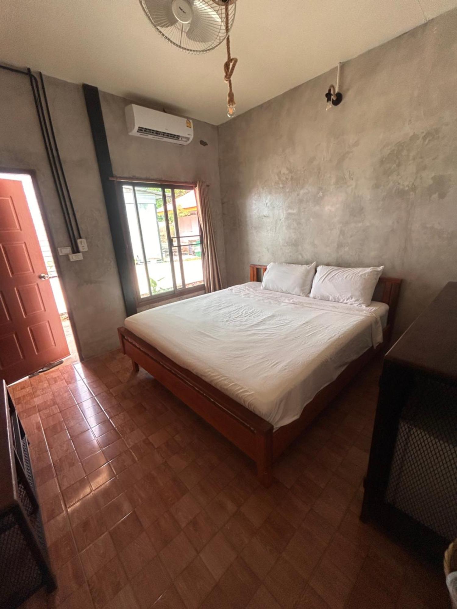 Tchin Tchin Guesthouse Koh Chang Buitenkant foto